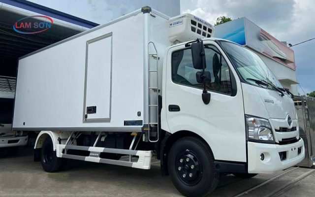 Hino 300 thùng đông lạnh